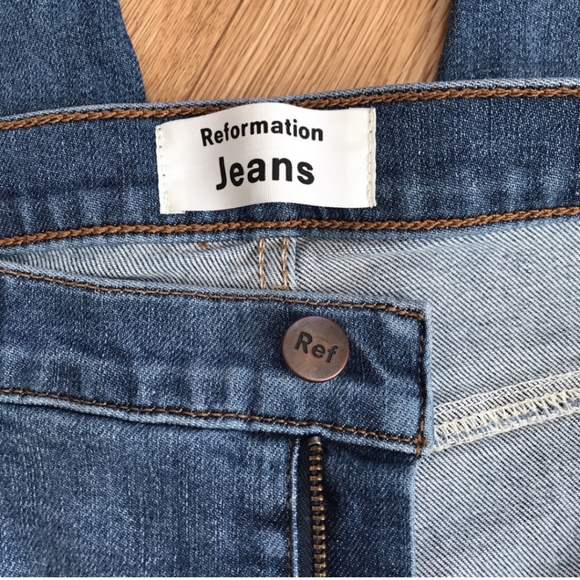 Reformation Suzie Jean in Rhine - Picture 4 of 8